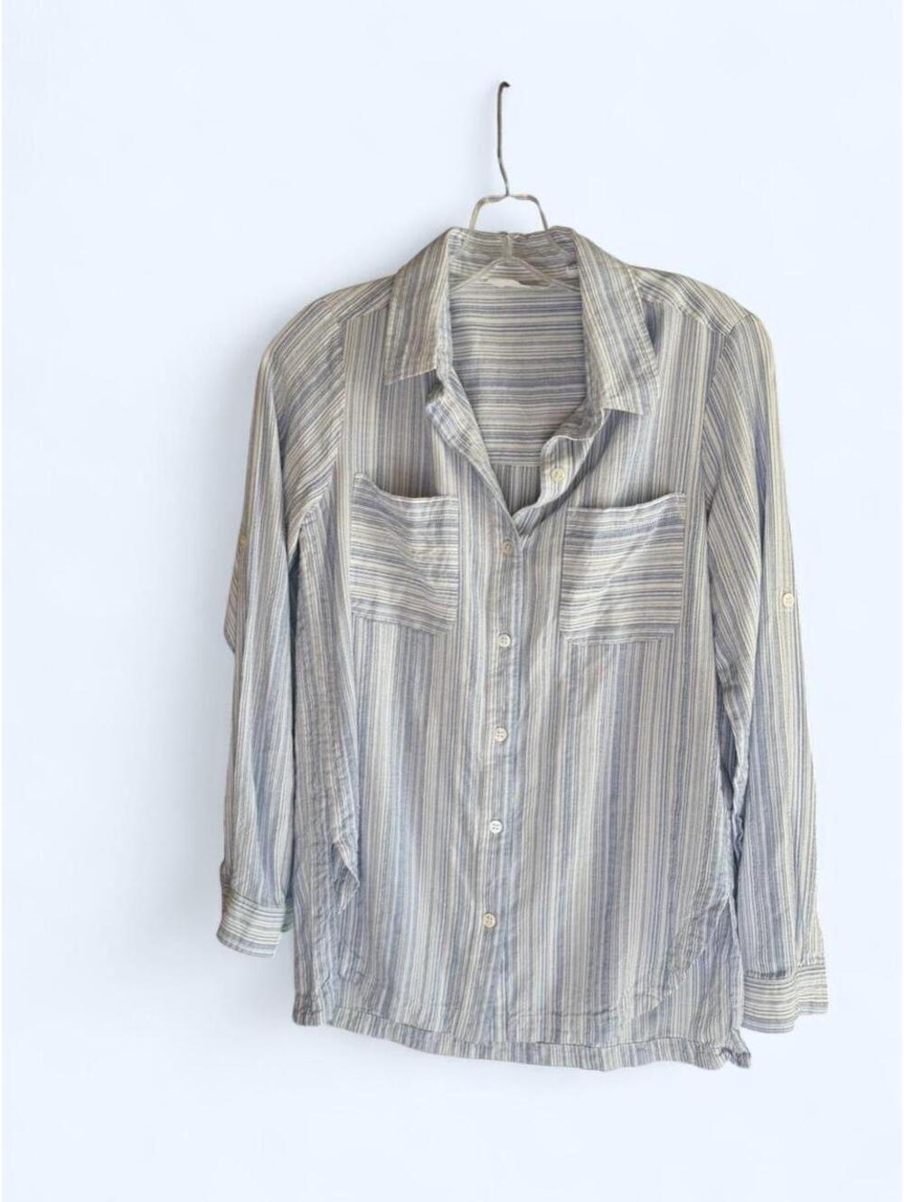 Athleta Women's Blue and Multi Shirt
